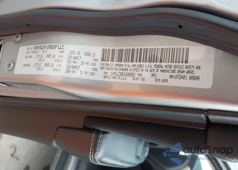 2015 Jeep Cherokee Latitude z USA, uszkodzony, nr VIN 1C4PJLCB8FW506952